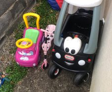 little tikes & scuttle big & pink car