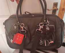 Extra Large BNWT Puma black duchess pet grip bag Postage included