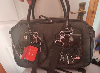 Extra Large BNWT Puma black duchess pet grip bag Postage included
