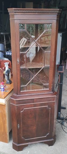 Corner display cabinet (26151)