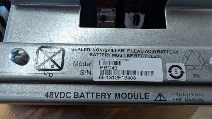 Apc Smt3000rmi2u Ups