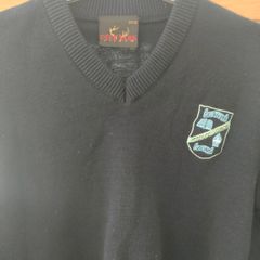 School jumper Bish