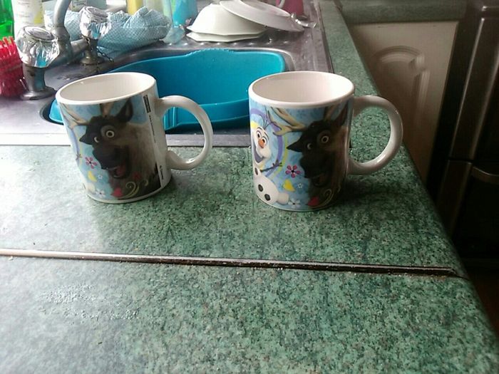 2 frozen cups