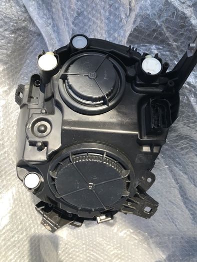 MINI Cooper 2018 on Driver Headlight