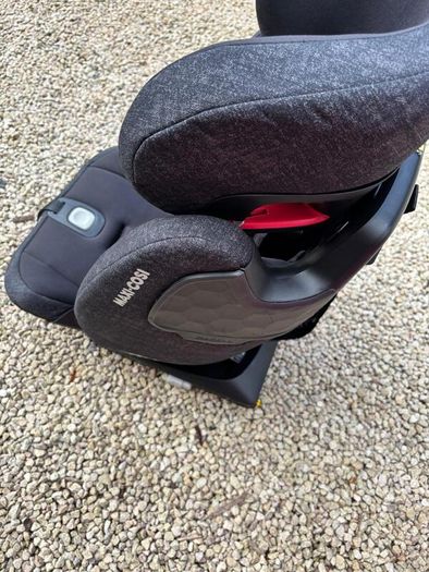 Maxi Cosi Titan Pro for sale