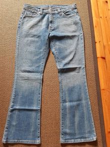 Levis 529 32 x 32