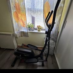 Magnetic cross trainer