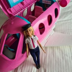 Barbie airplane and pilot Barbie