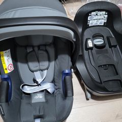 Britax Romer BABY-SAFE 2 i Size Car Seat with base