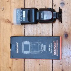 NW 561 NEEWER Camera Flash speedlight