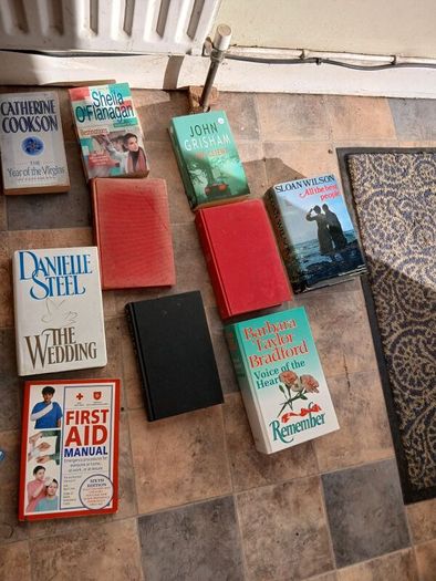books clearence