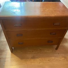 Chest of drawers