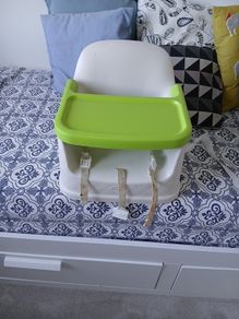 child's portable highchair type seat