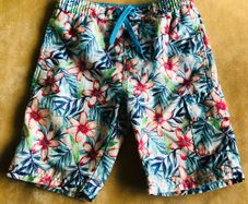Boys swim shorts Age 3-4
