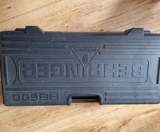 Behringer Pedal Board PB600