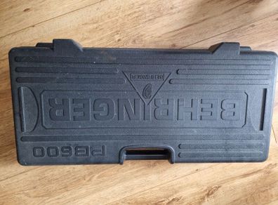 Behringer Pedal Board PB600