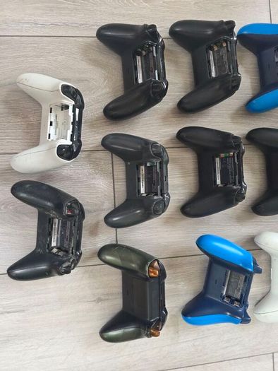 14 x Xbox One Controllers (Free Post)
