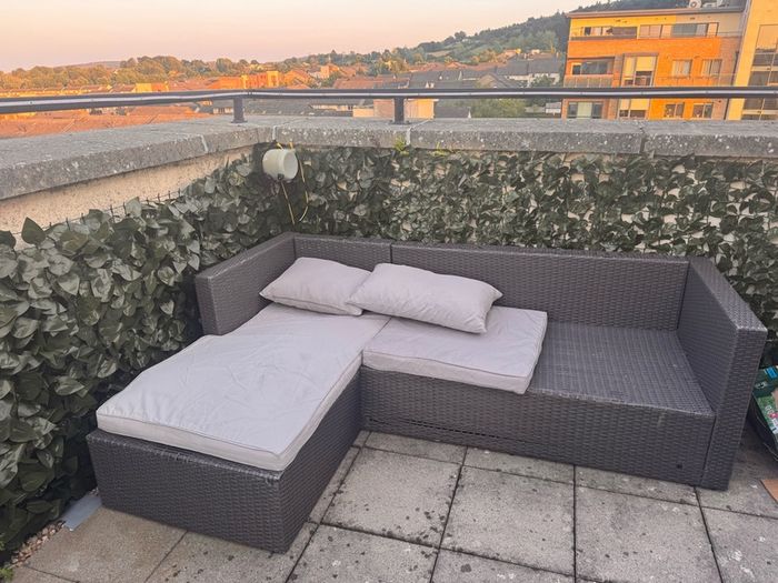 Garden sofa with cushions
