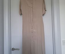 Mango beige dress with pockets. Size small
