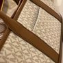 New Michael kors Tan/white handbag Image 4
