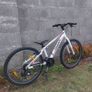 Giant XTC JR 24" wheel kids bike - kids aged 7-12 years old - Excellent condition - Mountain bike Image 4
