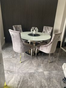 dining room chairs