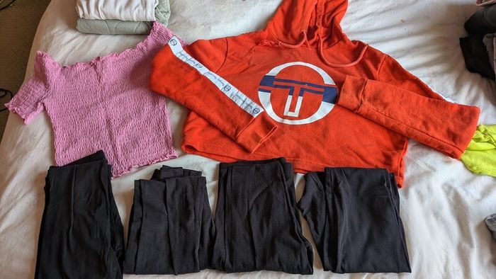 Bundle of clothes age 10 or XS