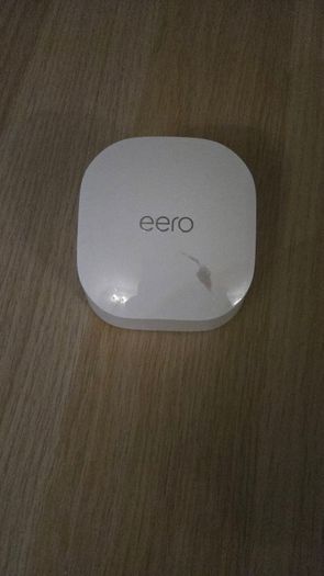 Amazon eero 6 mesh Wi-Fi router | 900 Mbps Ethernet | Coverage up to 140 m2 | Connect 75+ devices!