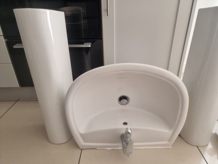sink, pedestal and tap