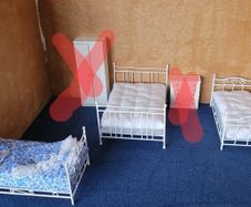 Dolls house white metal bedroom furniture