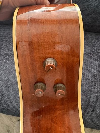 Yamaha FG335E