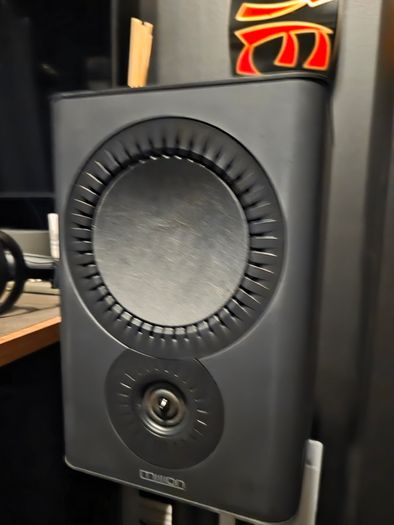 Mission QX-2 MKII Bookshelf Speakers (Black)