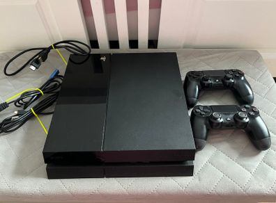 PlayStation 4 and PSVR headset