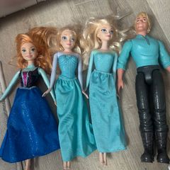 Frozen dolls