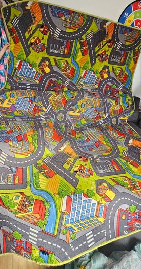 Rug boys girls kids streets city