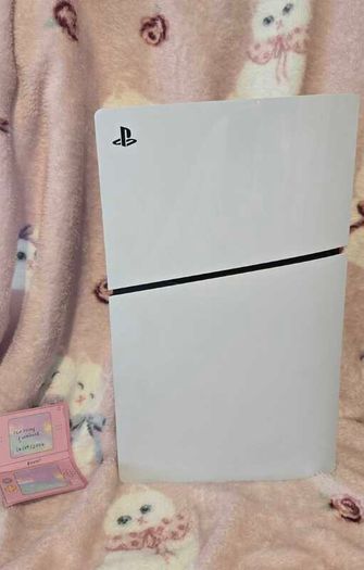 PlayStation 5 Physical Edition console
