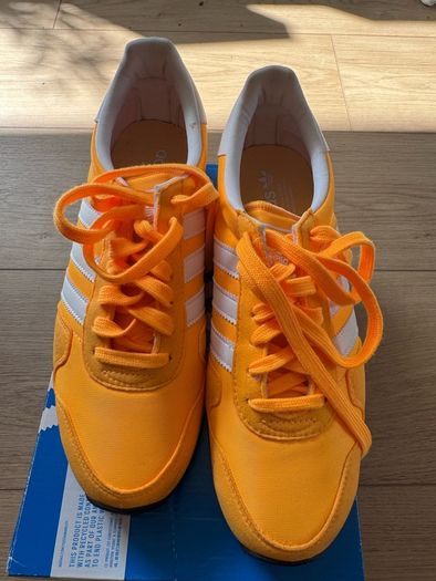 Adidas USA 84