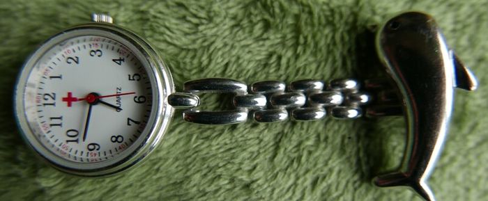 Nurse Fob Watch, Pocket Watch Dolphin Brooch Hanging Watch Nurse Watch