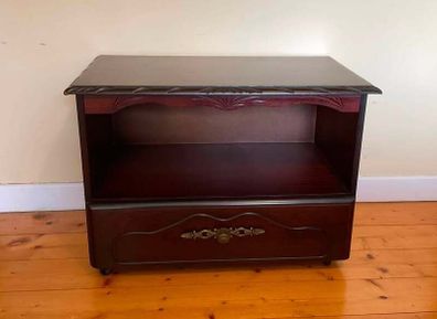 Rossmore Solid Mahogany TV Stand / Media Cabinet