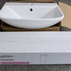 Aqua Style Bathroom Sink and Pedestal. New