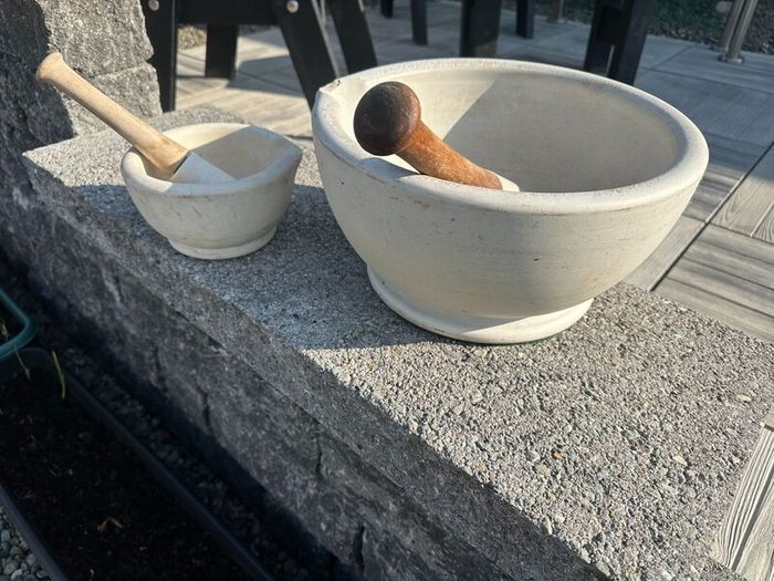 Antiques Mortar & Pestels (Mammy & Daddy set)