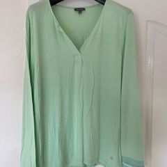 Ladies Top Designer Size 16/18