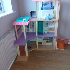 Barbie Dream House