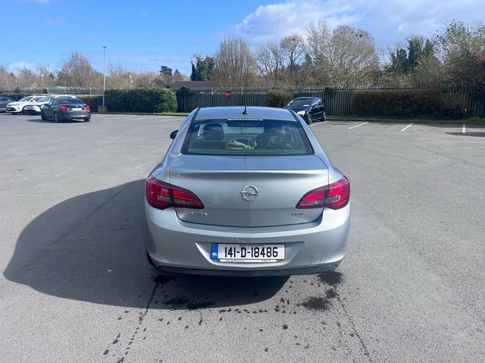 2014 Opel Astra