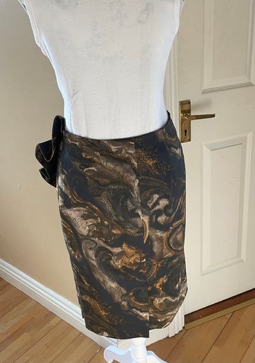 Karen Millen Ruffle Detail Pencil Skirt - Size 12