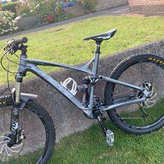 Full suspension mountain bike