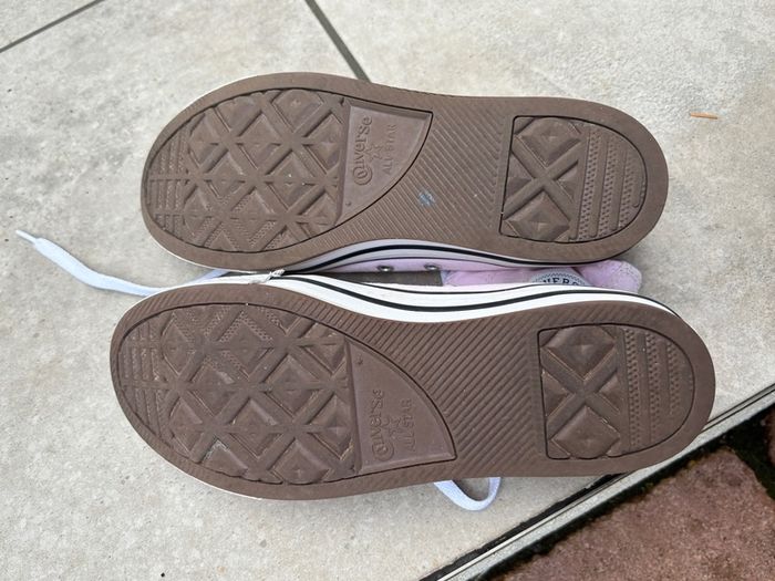 Converse all stars girl's shoes