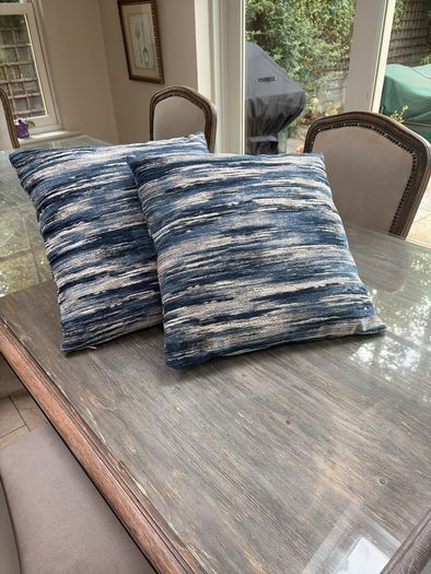 pair cushions