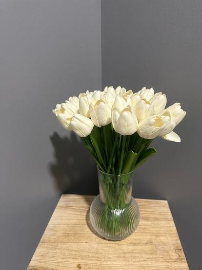Beautiful real looking white faux tulip bouquet with vase