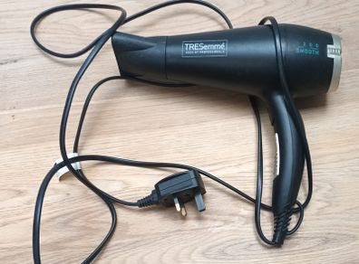 TRESemme Smooth & Shine Power 2200W Hair Dryer